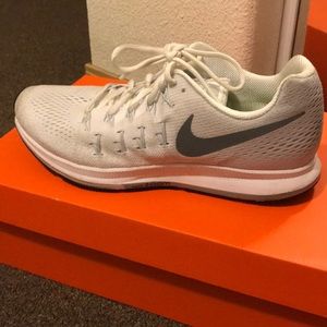 Women’s Nike air zoom Pegasus